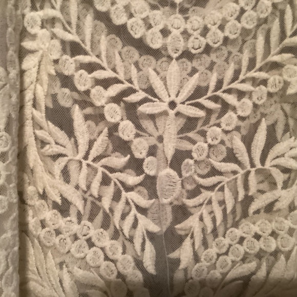 Lace Tank Top - Picture 4 of 5